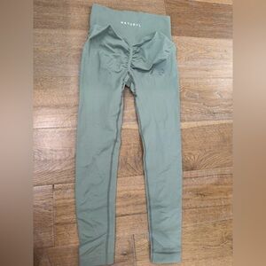 NATURYL butt scrunch leggings